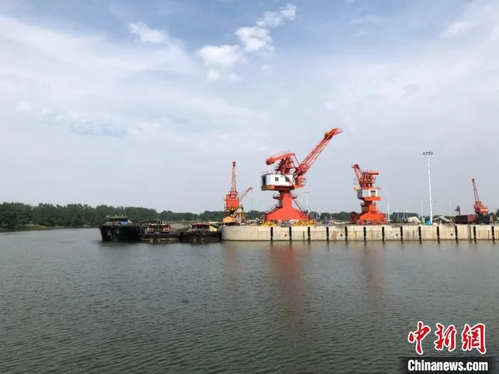 图为河南周口中心港 河南省交通运输厅供图
