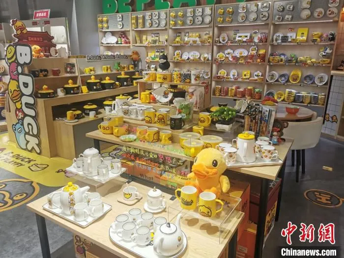 山西应县拓展陶瓷人才引进渠道，优化人才发展环境。　高瑞峰 摄