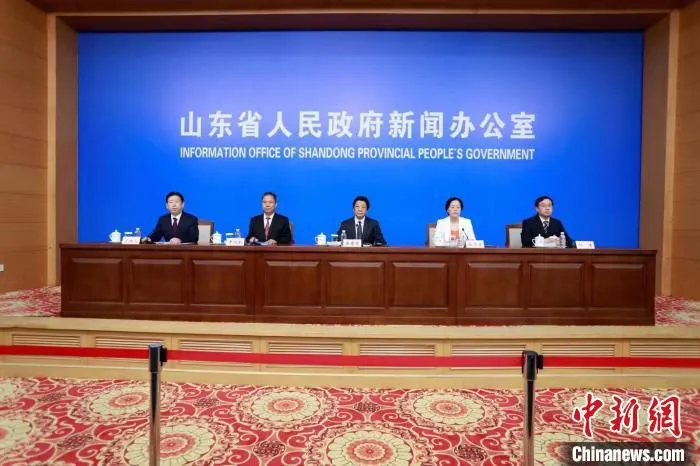 山东省人民政府20日召开新闻发布会，解读该省近日印发的《山东省打造全国现代畜牧业齐鲁样板实施方案》。　马睿 摄