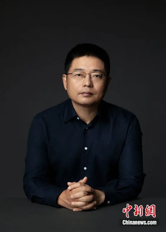 腾讯企业微信卢青伟参加中新财经2021年会。供图