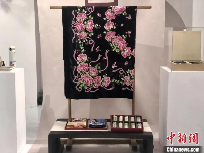 台绣 葛铭锐 摄