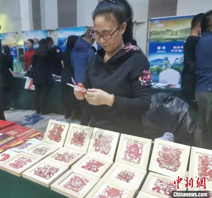 活动现场。　周音 摄