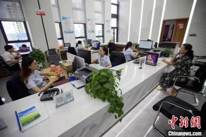 预计到2021年底，开发区工业项目将100%实行“标准地”出让。　张云 摄