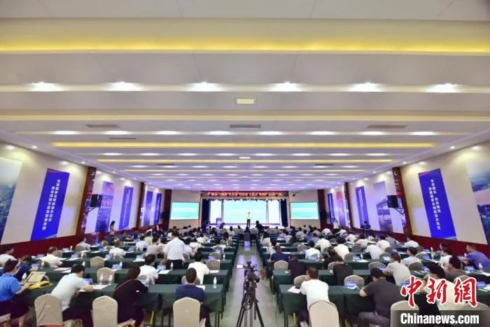 中国各地的专家学者为芮城县的痊愈旅游建言献策。　主办方供图