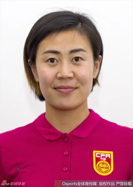 体育花边：中国女足最新官方照出炉 女足即将征战阿尔加夫杯