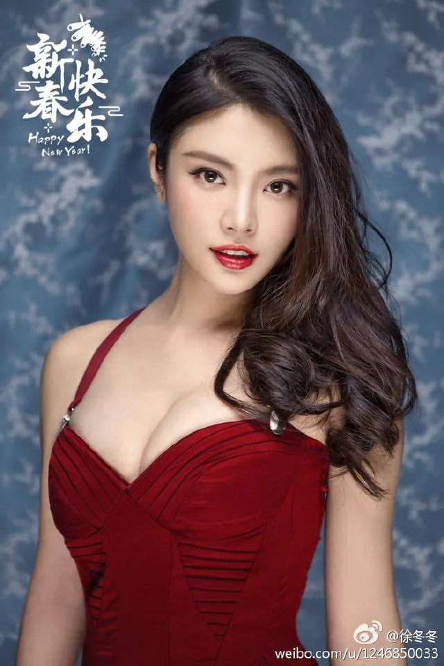 玩球花边：柳岩已成过去式，中国卡戴珊或将成新宅男女神