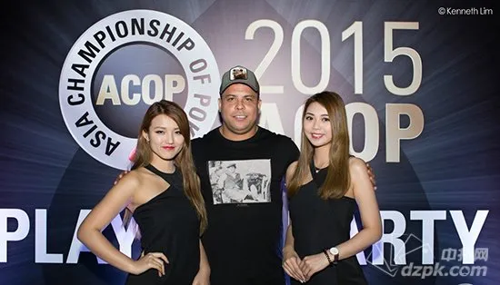 扑克新闻：2015ACOP玩家派对告诉你既会打牌又会玩是种怎样的体验！