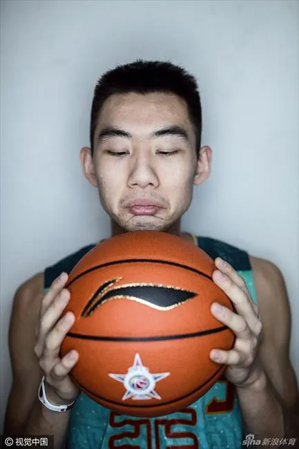 玩球资讯：2017CBA全明星正赛 马布里领衔玩转全明星