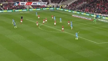 玩球赛报：足总杯-曼城2-0淘汰米堡进半决赛 阿圭罗破门