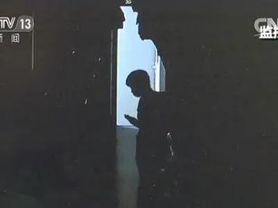 博彩社会：女扒手列车上深夜作案被抓 因迷恋赌博败光家产