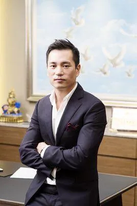 博彩资讯：安以轩老公陈荣炼：白手起家混迹赌场 最终身价百亿