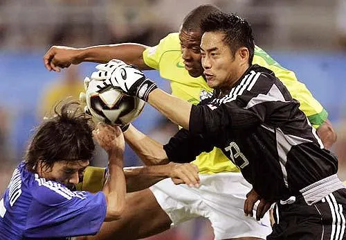 玩球头条：联合会杯亚洲荣光 日本死磕巴意 沙特射手王