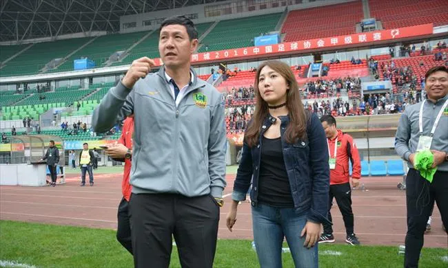 博彩资讯：足坛最美女老板文筱婷聪慧甜美 不排除和球员恋爱