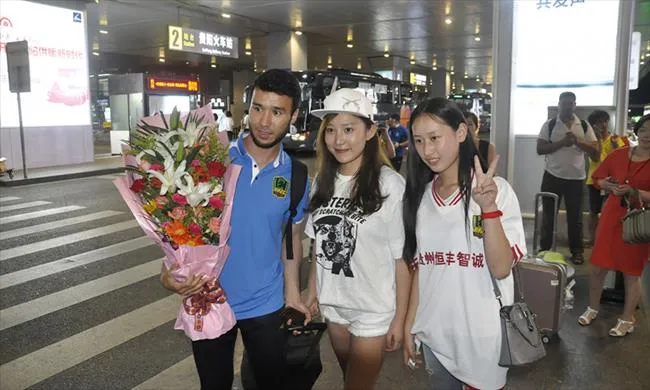博彩资讯：足坛最美女老板文筱婷聪慧甜美 不排除和球员恋爱