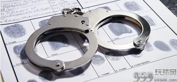 马卡蒂一中国小伙不戴口罩出街被捕 欲贿赂警察罪加一等