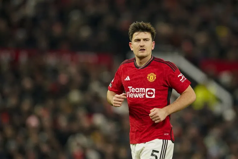 後衞哈利馬古尼(Harry Maguire)更首次當選英超每月最佳球員。美聯社
