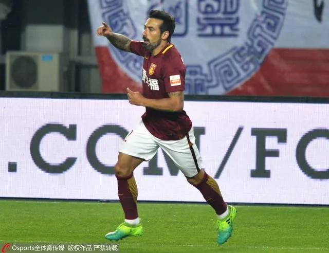 玩球赛报：河北2-1亚泰主场5连胜 拉维奇破僵张呈栋绝杀