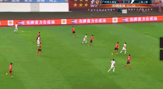玩球赛报：恒大3-2终结上港6连胜 于汉超传射高拉特绝杀