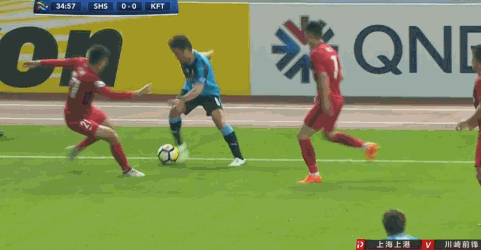 亚冠-上港1-1川崎锁定小组第一 埃神破门胡尔克失点