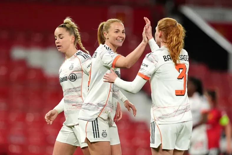 587daf137aeb27117883d421e0d62132_https%3A%2F%2Fmedia_footballwhispers_com%2Fmain%2F2026%2F03%2Fbayern-munich-women-vs-manchester-united-women.jpg