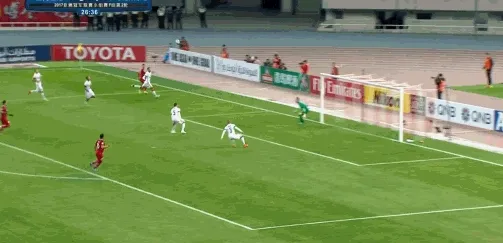 玩球赛报：上港5-1西悉尼夺3连胜 三叉戟皆进球武磊破荒