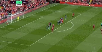 玩球赛报：英超-利物浦3-0米堡重返欧冠 库鸟任意球破网