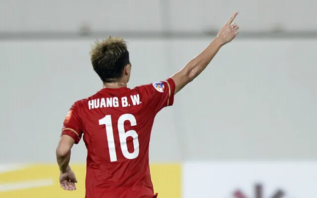 比赛速递：恒大2-1逆转钢巴，黄博文又献世界波，郑智头槌制胜球