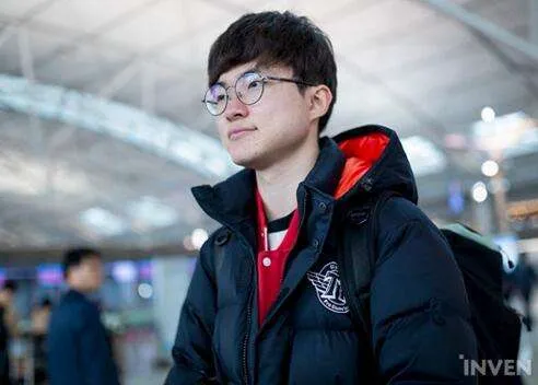 博彩头条：盘点LOL2016全明星赛四大看点 一起嗨翻巴塞罗那