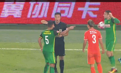 玩球赛报：蒙妞点杀！10人鲁能2-1国安 御林军遭5战首败