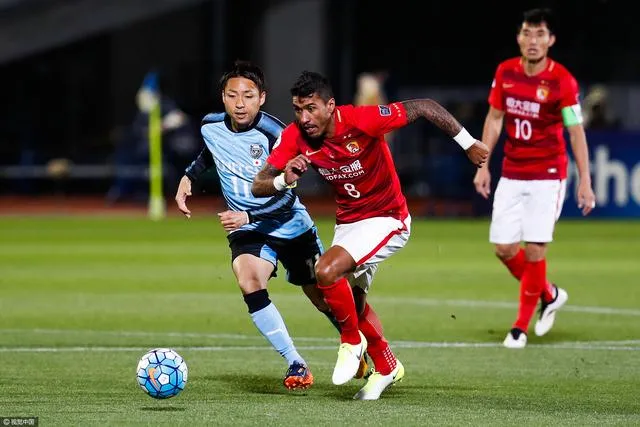 玩球赛报：恒大0-0川崎交出榜首 高拉特保利尼奥失良机 