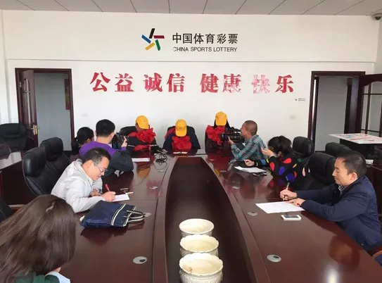 辉哥说彩:37亿奖池2次险被清 如此倍投是何心理