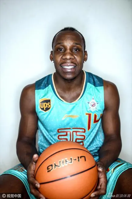 玩球资讯：2017CBA全明星正赛 马布里领衔玩转全明星