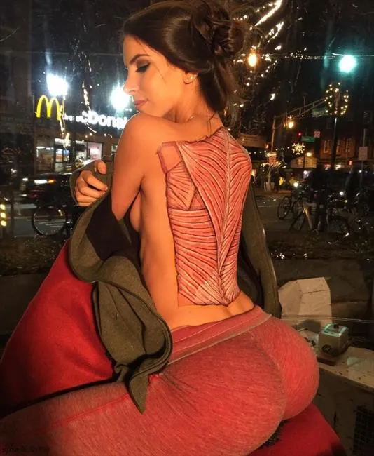 博彩花边：美国翘臀女王Jen Selter健身私照 丰乳翘臀极致诱惑
