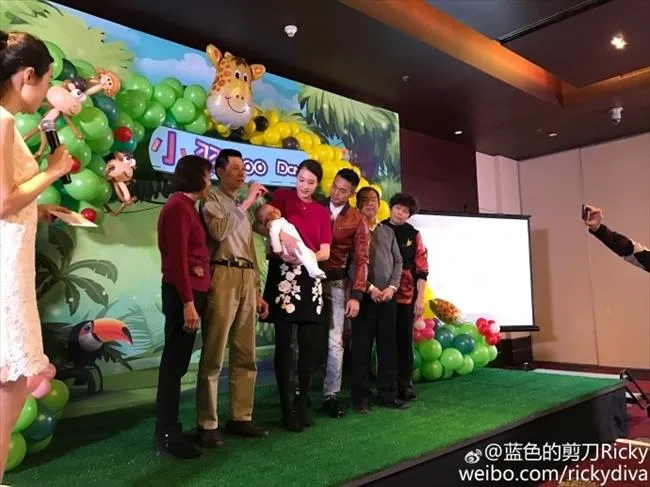 玩球资讯：挽回形象!林丹为儿子办百日宴 与谢杏芳幸福同框