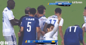 玩球网报：申花客平舜天，杨笑天替补染红，次回合将在下周日进行