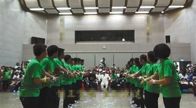玩球网报：起底邪教“血水圣灵”：控制信徒当免费劳工