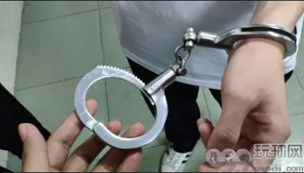福建男子陷赌博泥潭捐款20万潜逃14年终落网