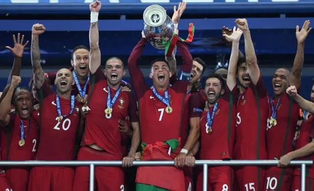 玩球头条：联合会杯7大看点 C罗称霸世界 新星横空出世