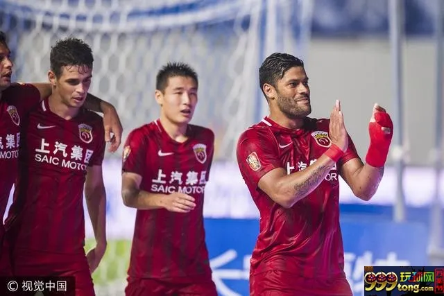玩球赛报：富力主场1-1憾平上港 扎哈维破门胡尔克争议球