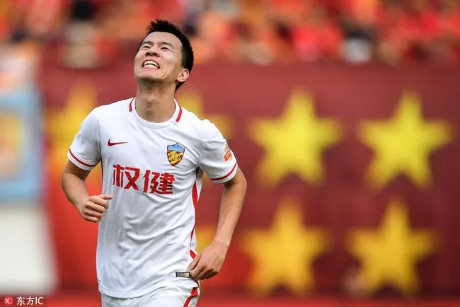 玩球赛报：中超-冯潇霆进球难救主 权健客场2-1恒大进亚冠