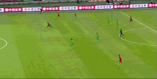 玩球赛报：上港1-0送国安4轮不胜 奥斯卡制胜博阿斯遭驱逐