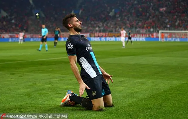 玩球赛报：欧冠-阿森纳3-0连续16年晋级 吉鲁戴帽立头功