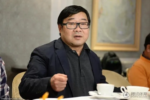 玩球网报：中超老板诉苦 这么个烧钱法 究竟能维持几年