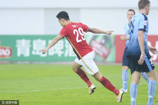 玩球赛报：恒大1-0悉尼双线6连胜 郜林建功于汉超失空门