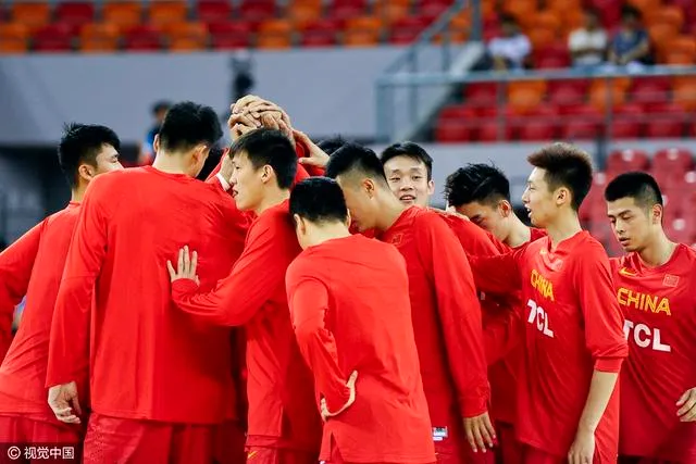 玩球网报:男篮奥运名单6月将初定 竞争惨烈！8人将被裁