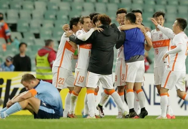 玩球头条：亚冠1/4决赛抽签 鲁能大战首尔FC 上港PK全北