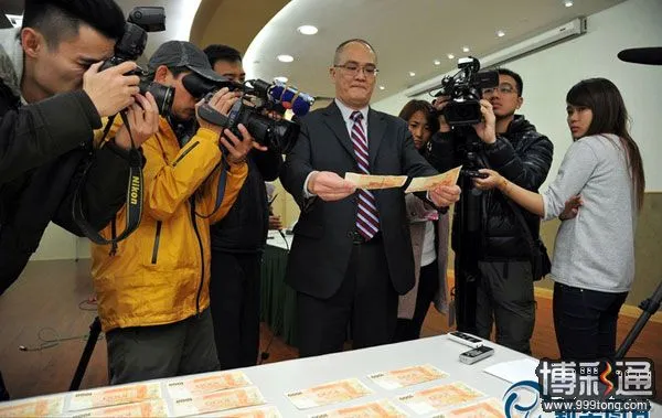 澳门赌场发现63张超逼真HKD1000伪钞