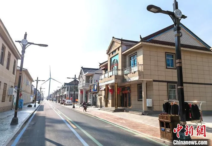 巴斗村处处散发着浓浓渔村风情。　谷华 摄
