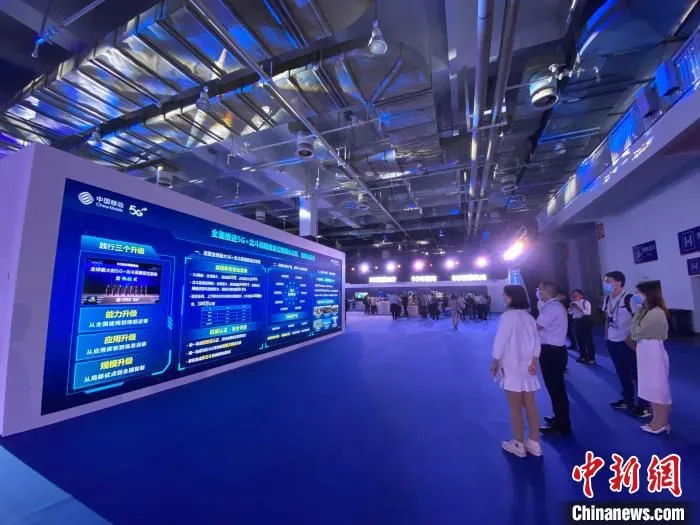 展会现场。　林波 摄