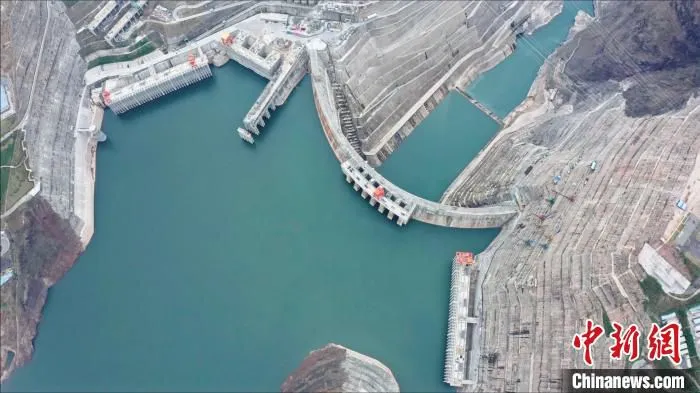 俯瞰白鹤滩水电站。　葛洲坝机电公司供图
